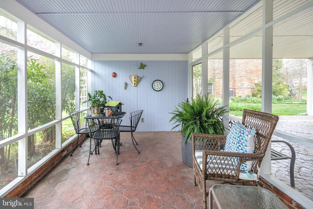 8330 BLOWING ROCK ROAD