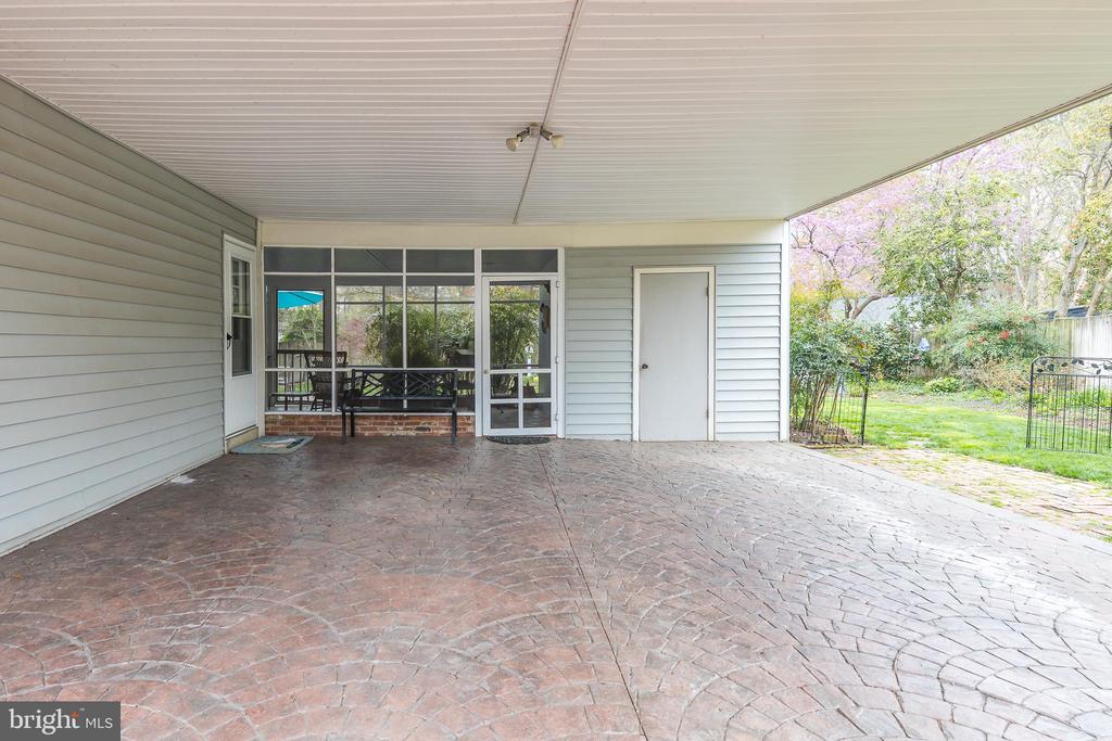 8330 BLOWING ROCK ROAD