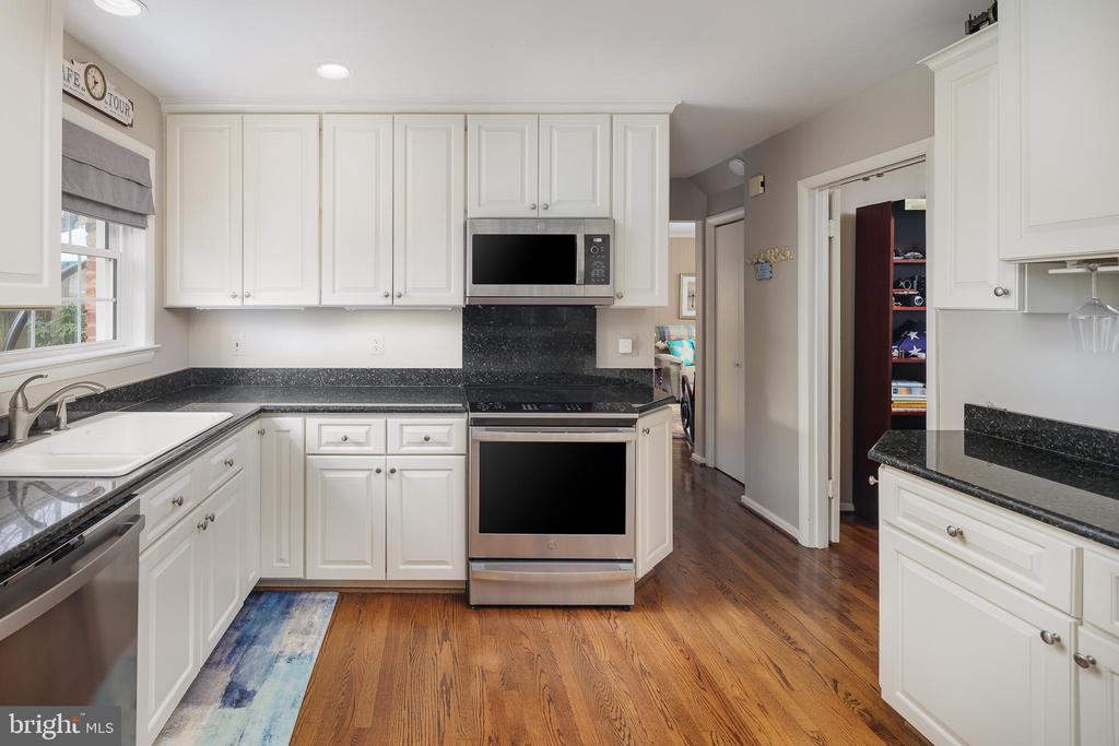 8330 BLOWING ROCK ROAD