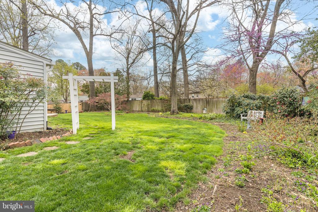 8330 BLOWING ROCK ROAD