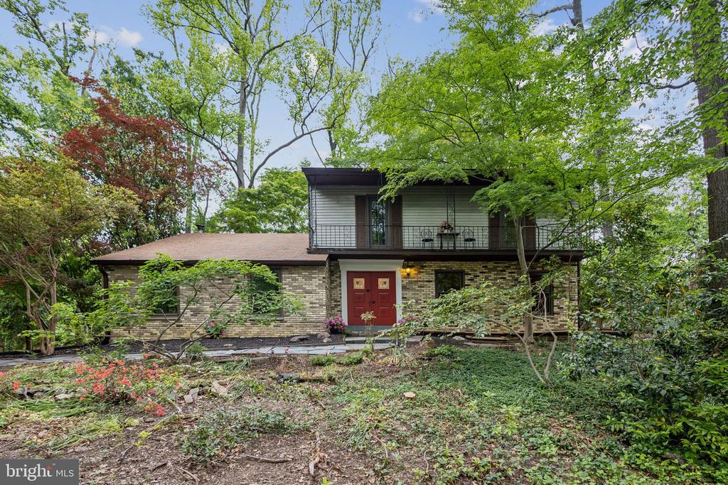 5936 RIVER DRIVE