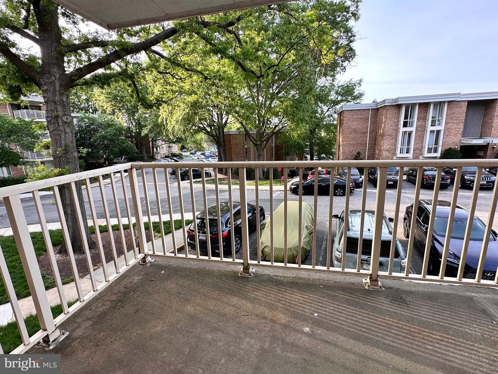 2626 FORT FARNSWORTH ROAD 200 (2B)