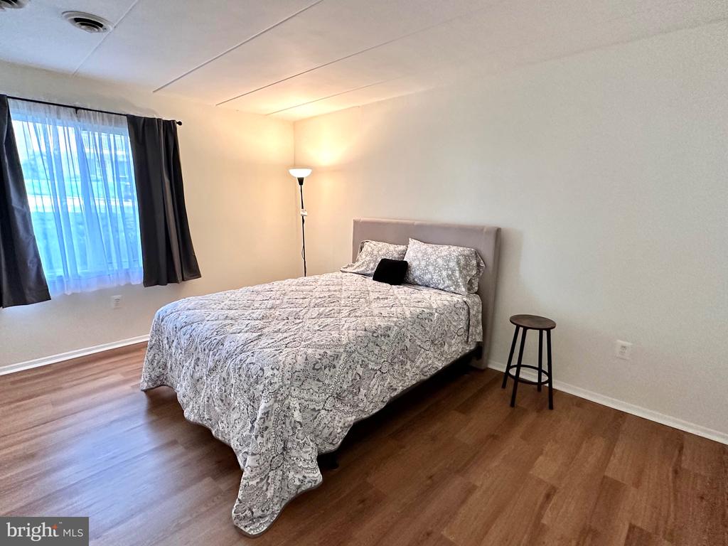 2626 FORT FARNSWORTH ROAD 200 (2B)