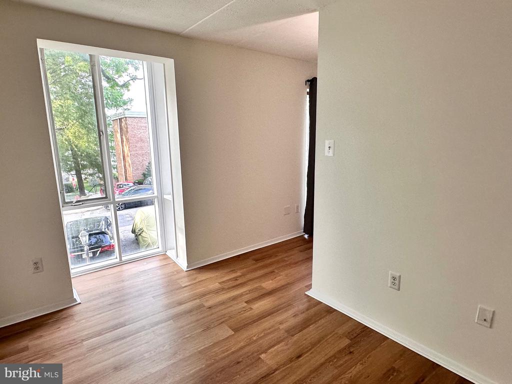 2626 FORT FARNSWORTH ROAD 200 (2B)