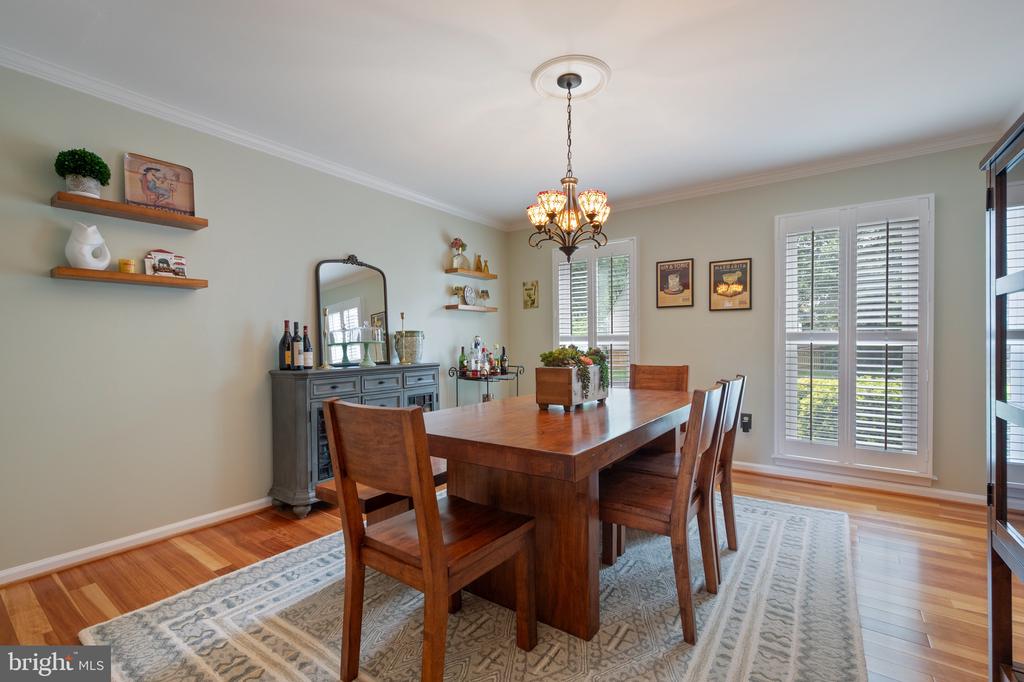 7228 DEVEREUX COURT