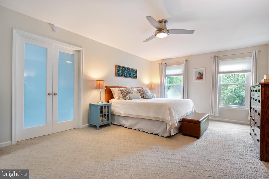 7228 DEVEREUX COURT
