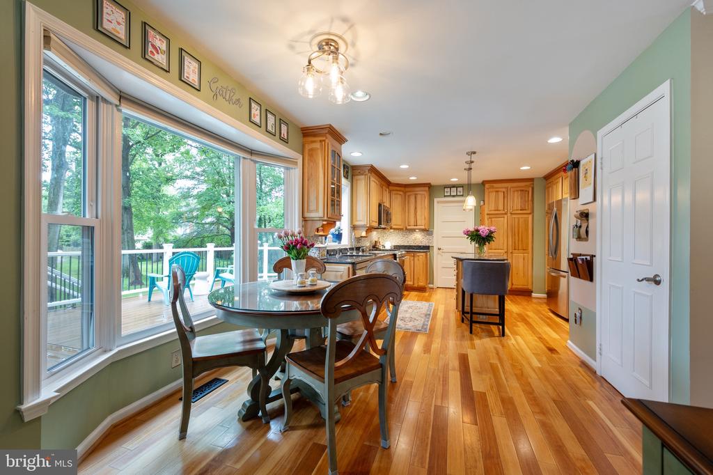 7228 DEVEREUX COURT