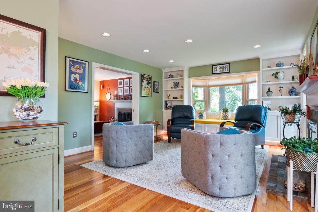 7228 DEVEREUX COURT