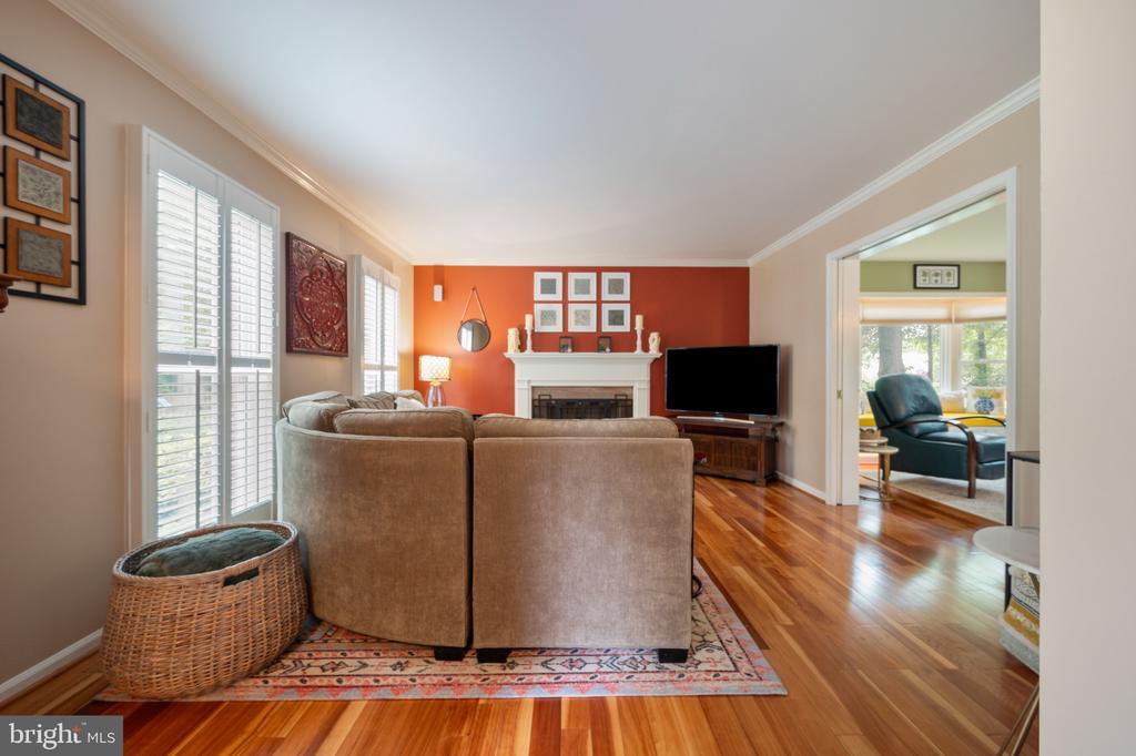 7228 DEVEREUX COURT