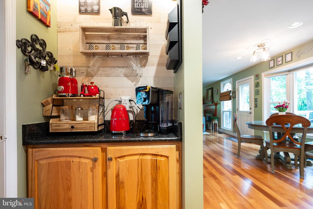 7228 DEVEREUX COURT