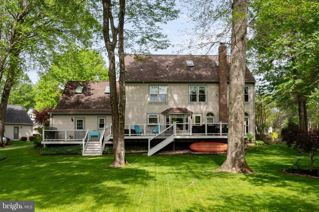7228 DEVEREUX COURT