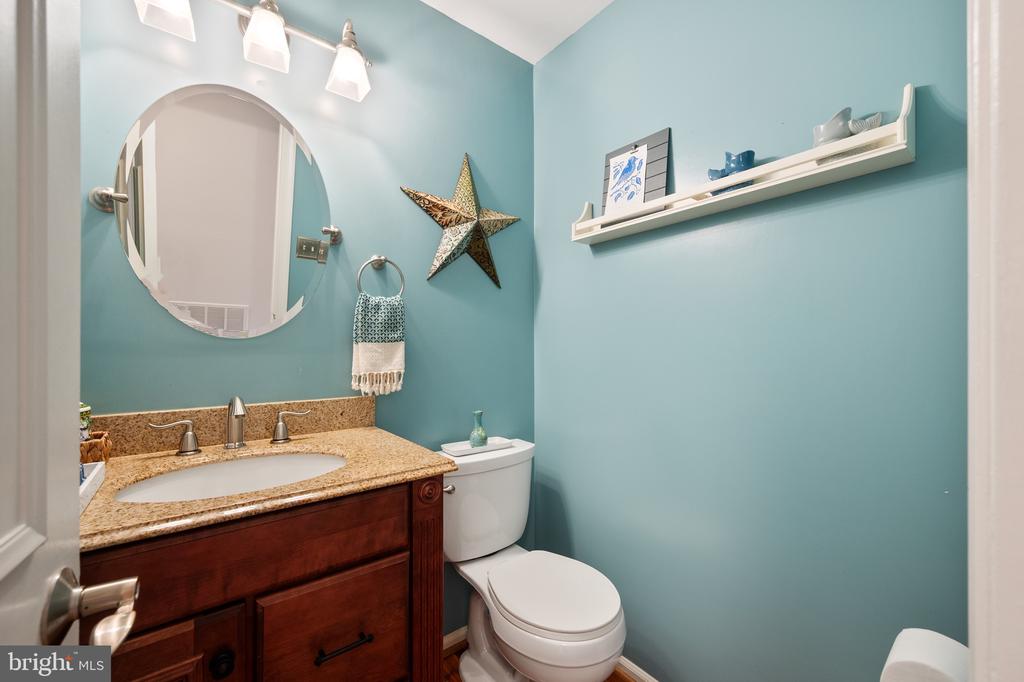 7228 DEVEREUX COURT