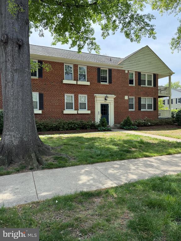 1403 BELLE VIEW BOULEVARD B-1