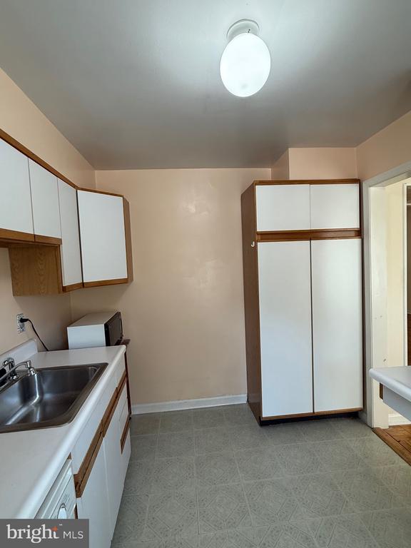 1403 BELLE VIEW BOULEVARD B-1