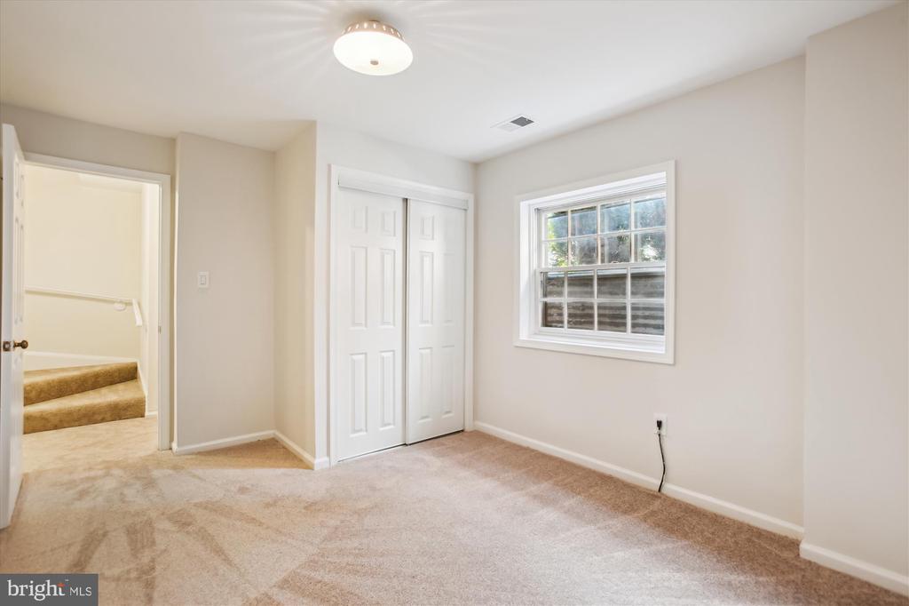 8258 CEDAR LANDING COURT