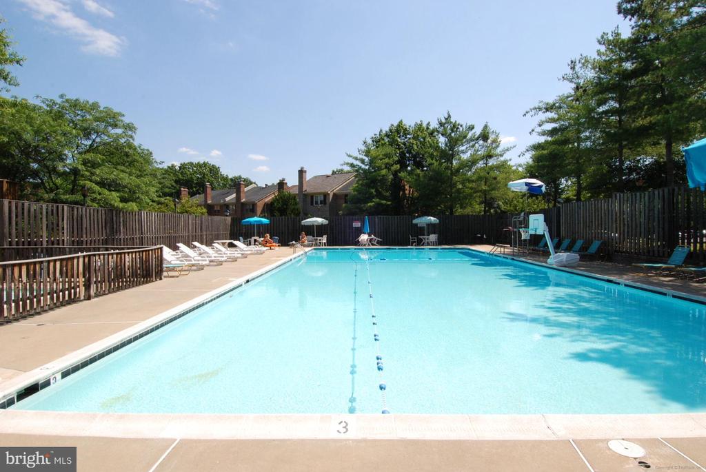 8258 CEDAR LANDING COURT
