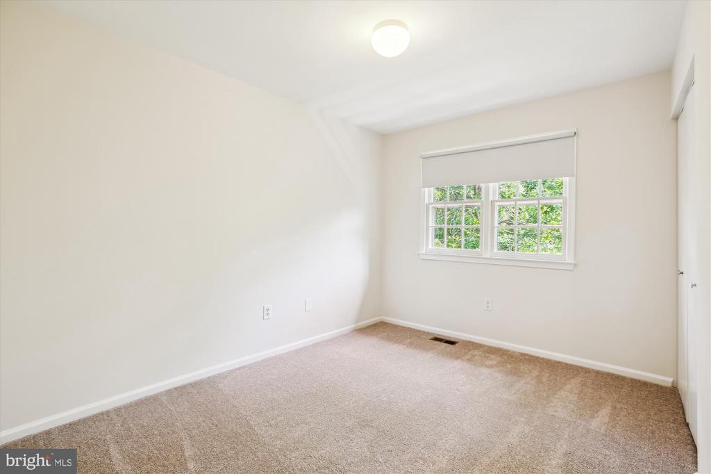 8258 CEDAR LANDING COURT