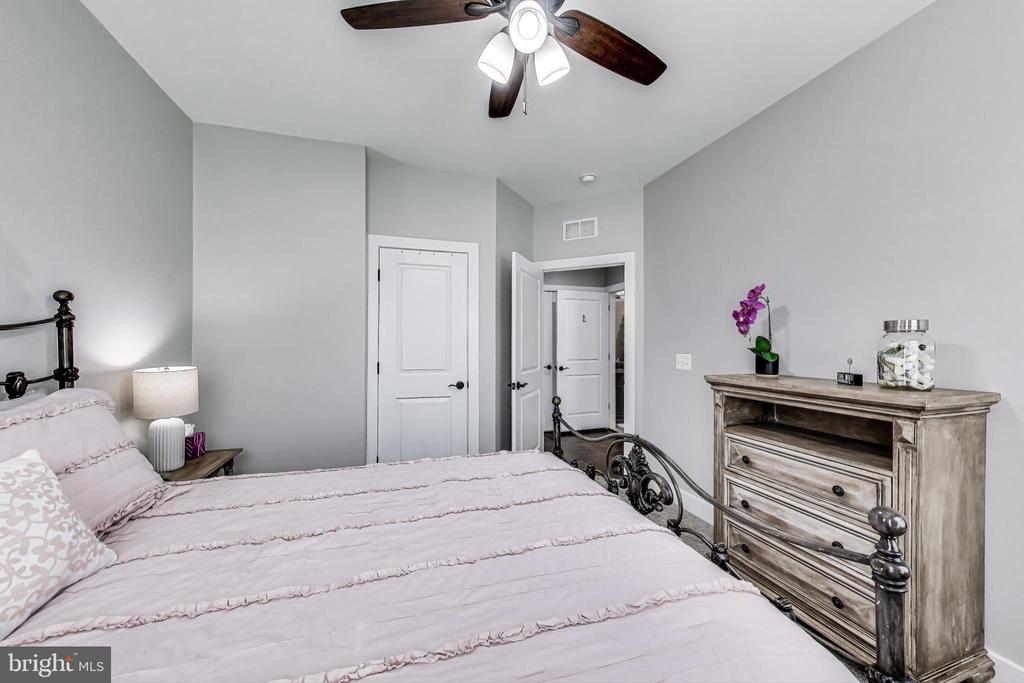 6103 OLIVET DRIVE