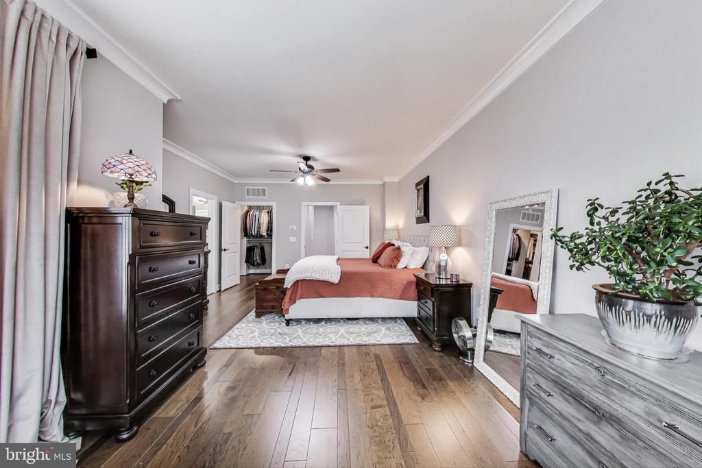 6103 OLIVET DRIVE
