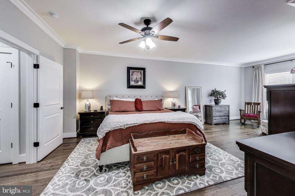 6103 OLIVET DRIVE