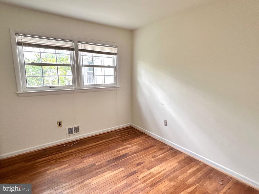 5811 ASHFIELD ROAD