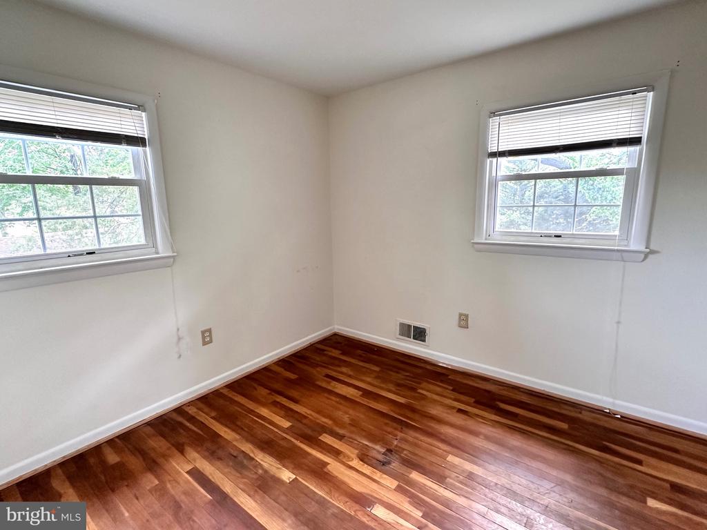5811 ASHFIELD ROAD
