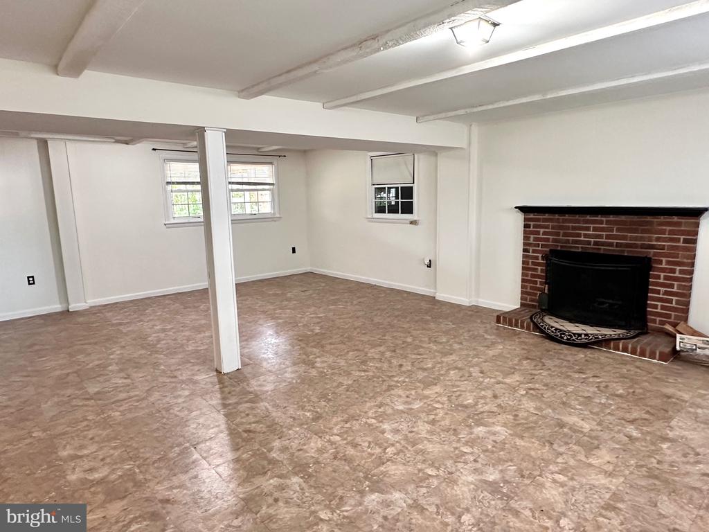 5811 ASHFIELD ROAD