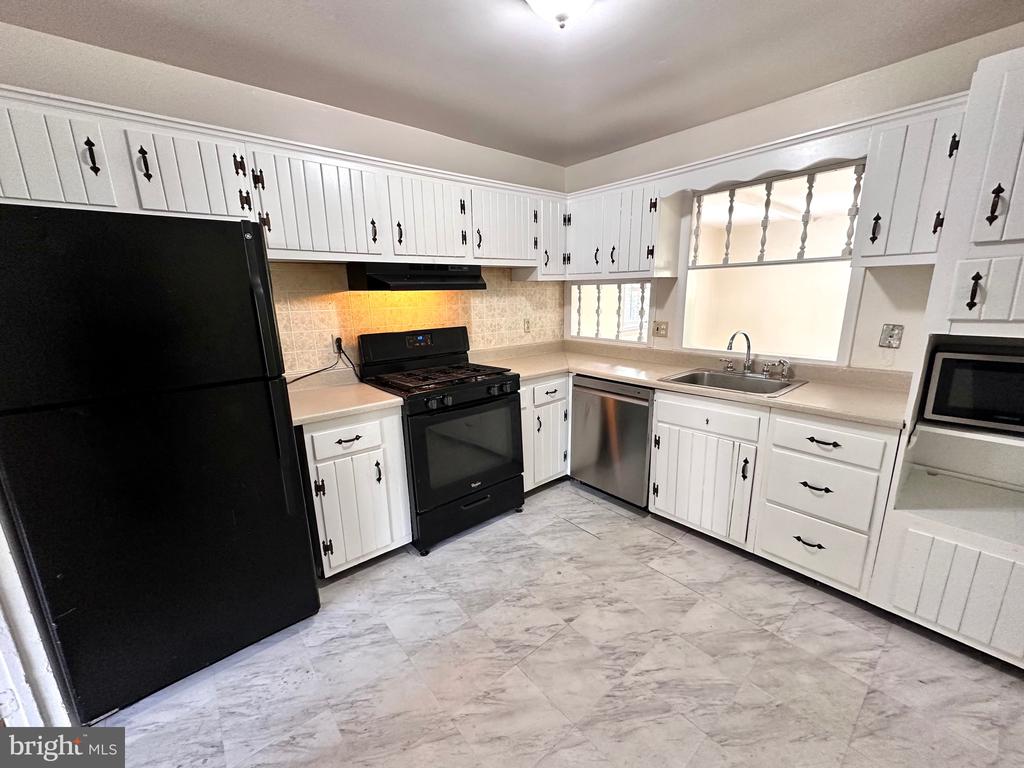 5811 ASHFIELD ROAD