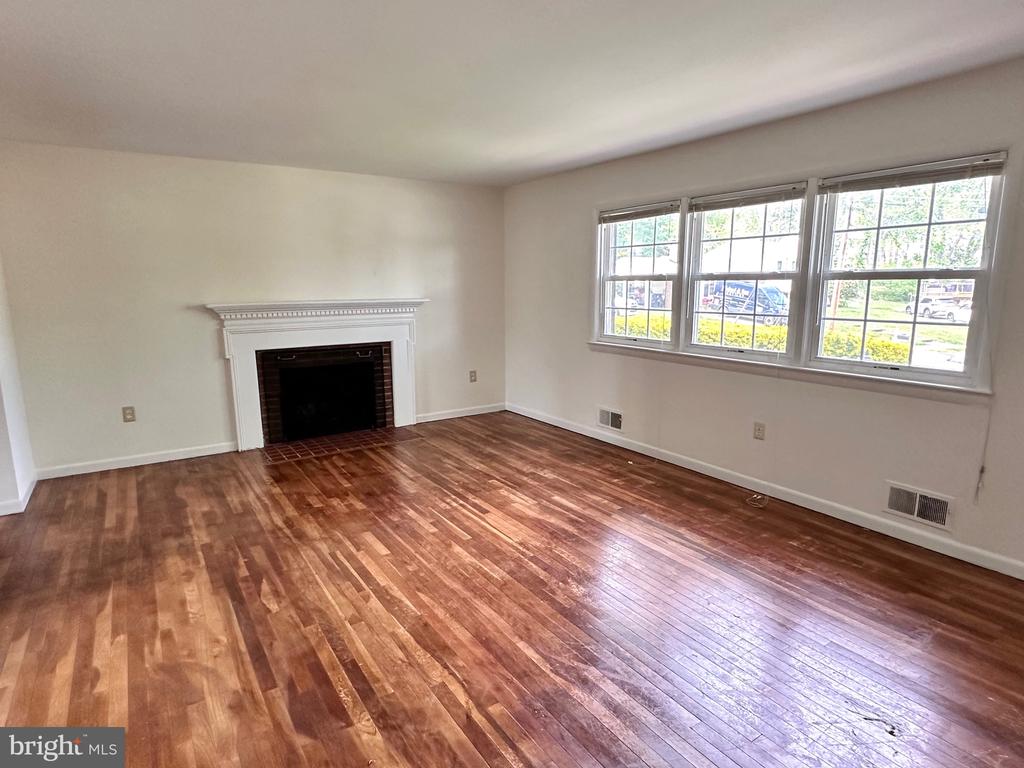5811 ASHFIELD ROAD