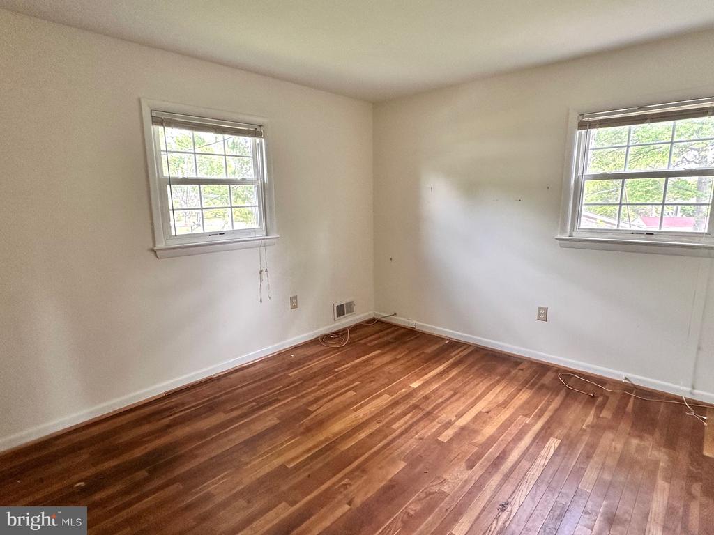5811 ASHFIELD ROAD