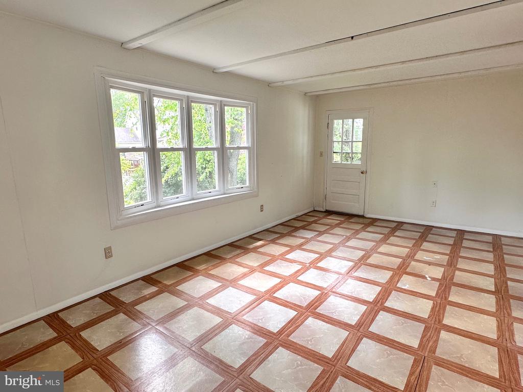5811 ASHFIELD ROAD