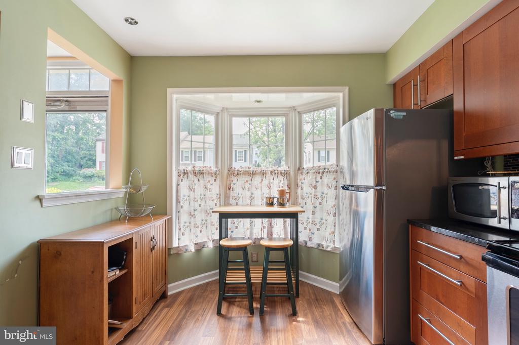 7683 NORTHERN OAKS COURT