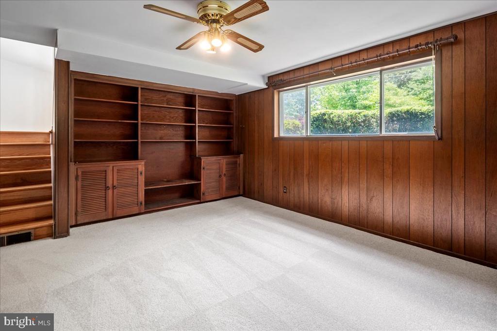 8815 BEAUCHAMP DRIVE