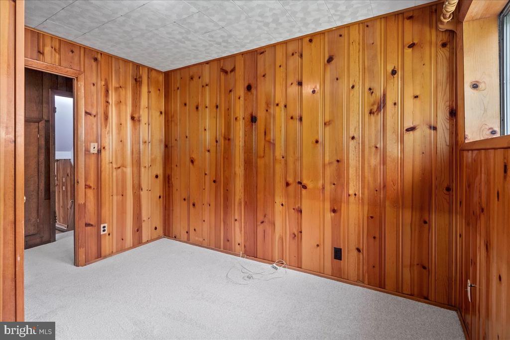 8815 BEAUCHAMP DRIVE