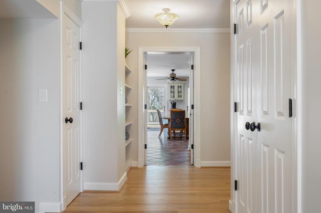 902 EMERALD DRIVE