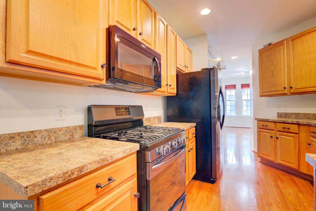3388 BEECHCLIFF DRIVE