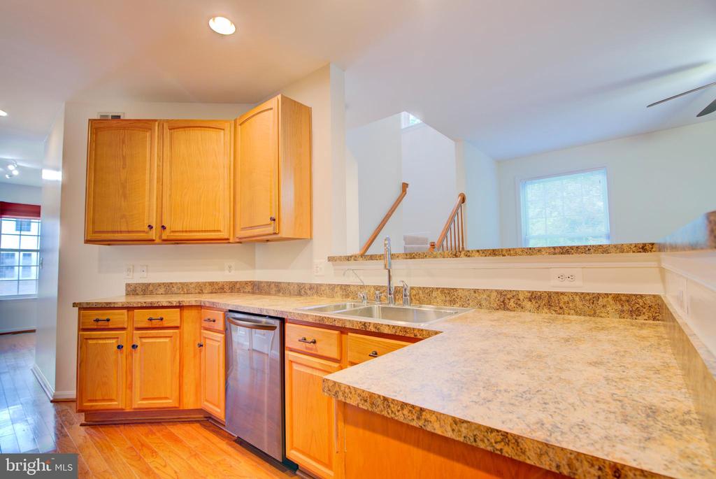 3388 BEECHCLIFF DRIVE