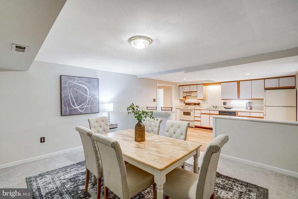 5927 DOVE DRIVE