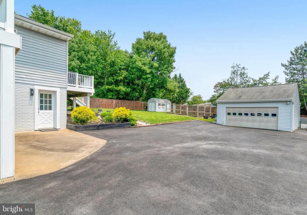 5927 DOVE DRIVE