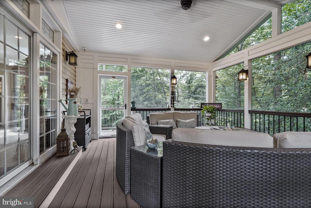 9211 BEXLEYWOOD COURT
