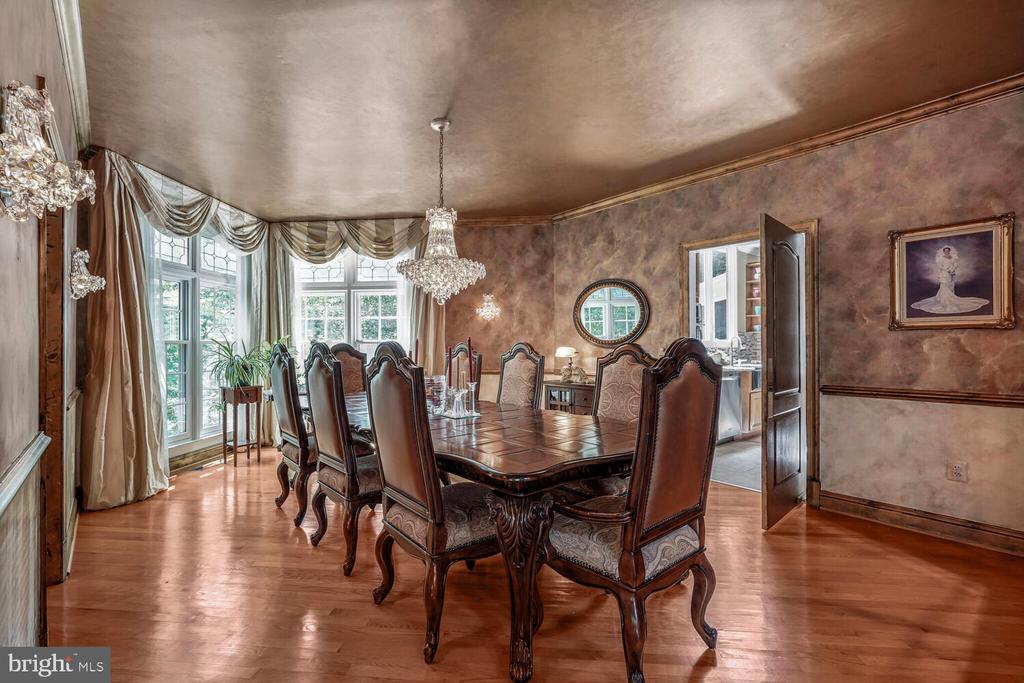 9211 BEXLEYWOOD COURT