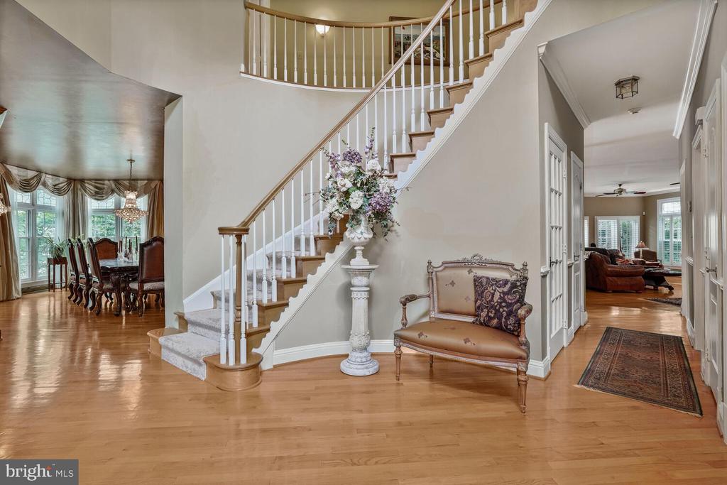 9211 BEXLEYWOOD COURT