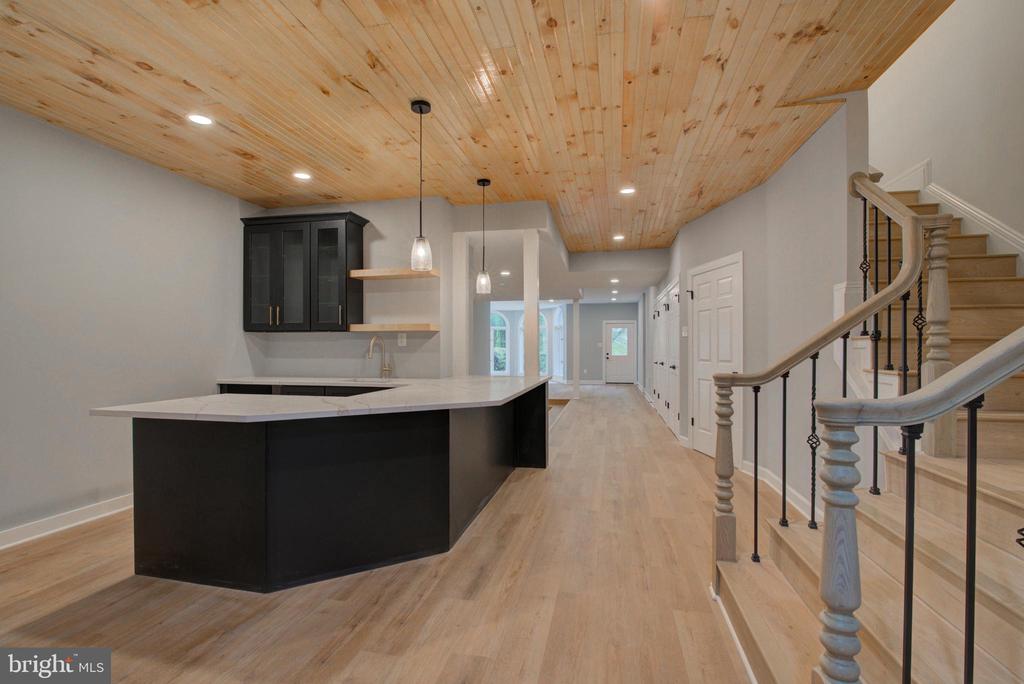10124 WENDOVER DRIVE