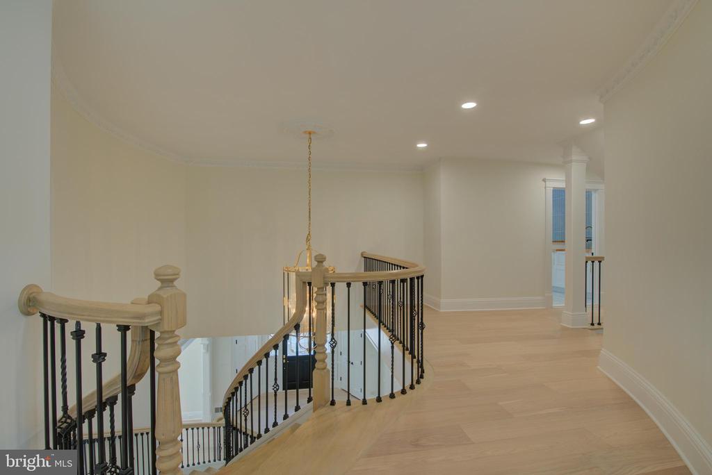 10124 WENDOVER DRIVE
