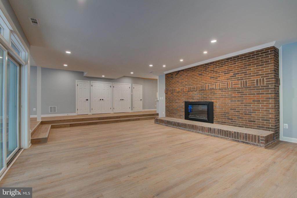 10124 WENDOVER DRIVE