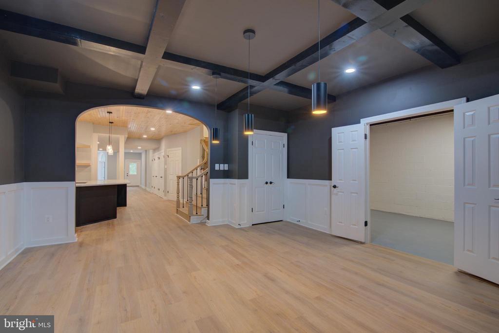 10124 WENDOVER DRIVE