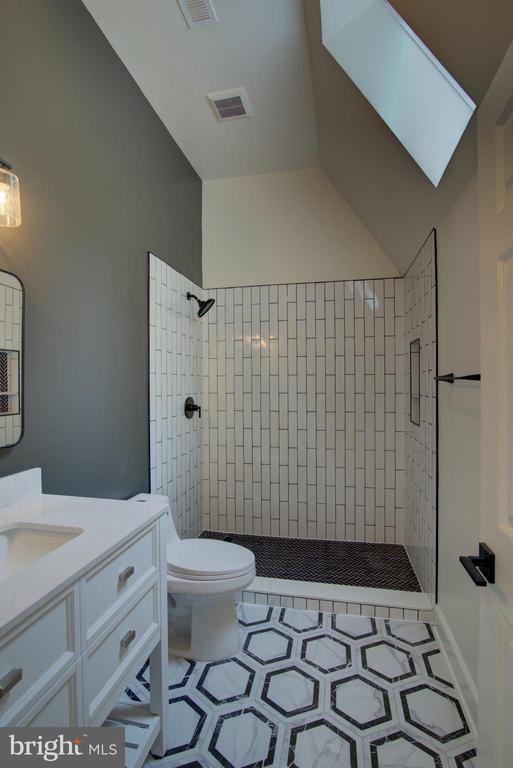 10124 WENDOVER DRIVE