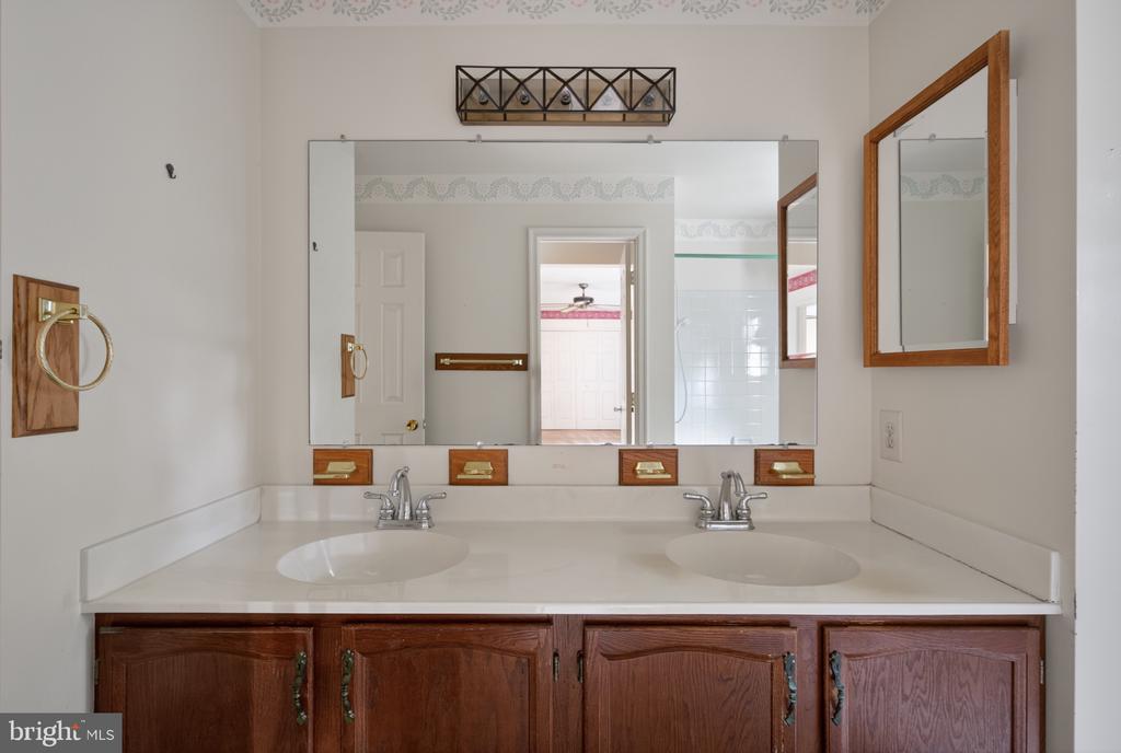 13405 VIRGINIA WILLOW DRIVE