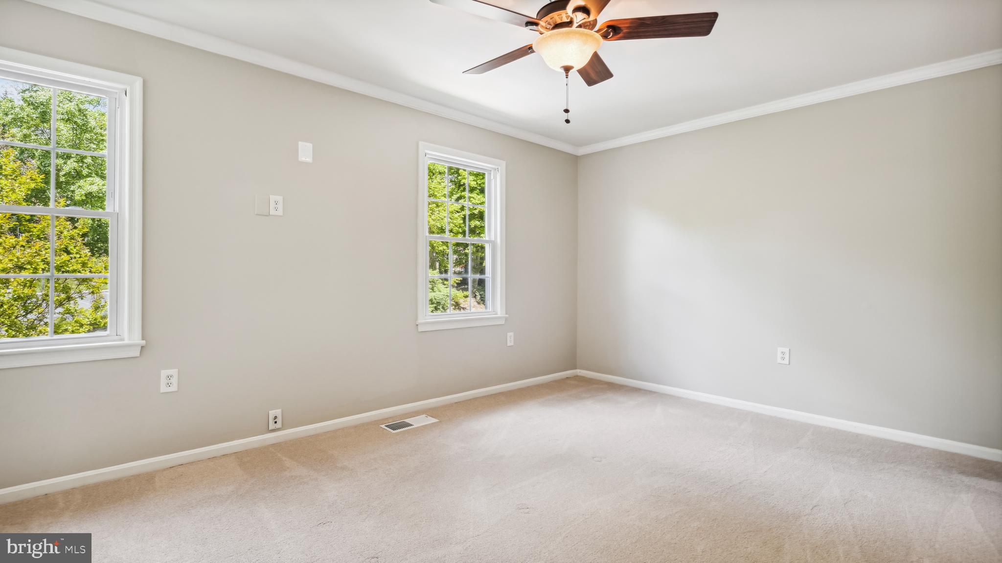 5867 KARA PL