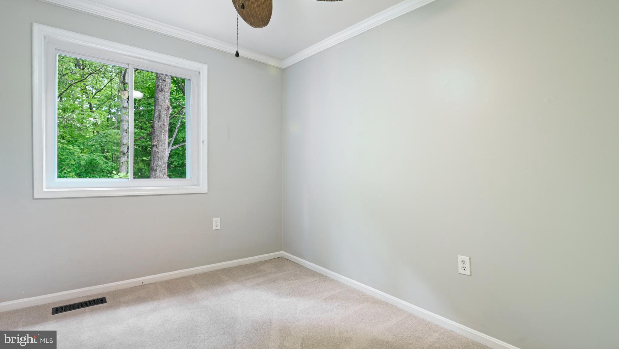 5867 KARA PL